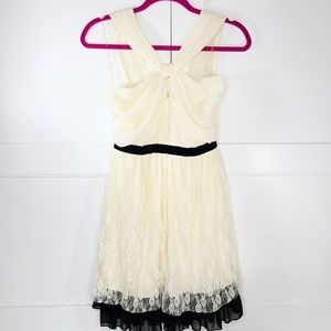 NWT Gianni Bini Ivory Lace Chiffon Halter Dress